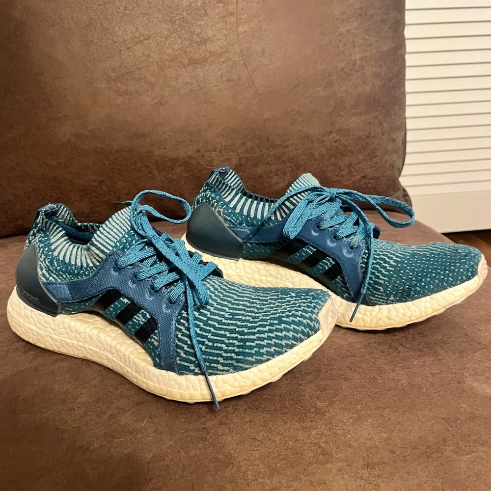 Women’s ultra boosts X parley